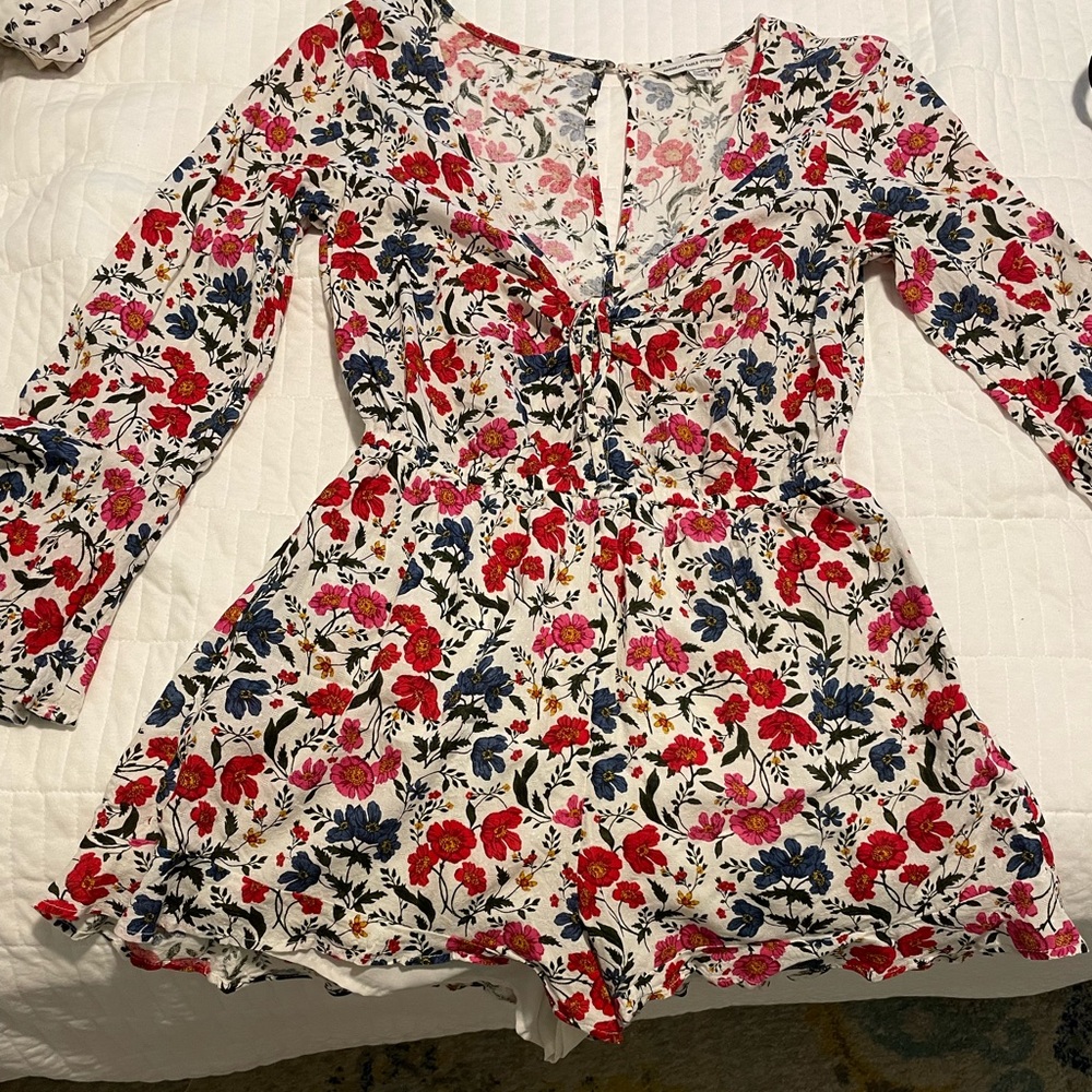 American Eagle floral romper